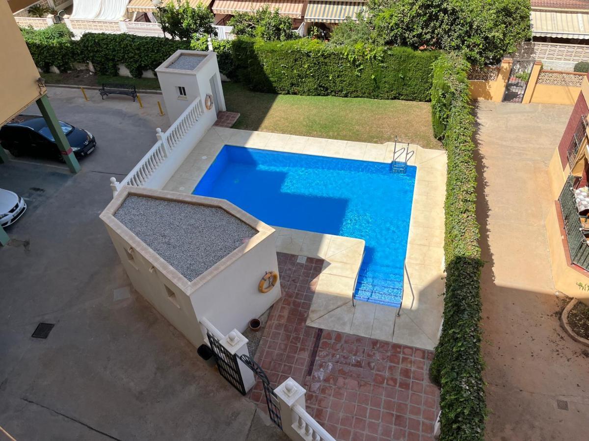 Apartamento Playa Azul Rincón de la Victoria Kültér fotó